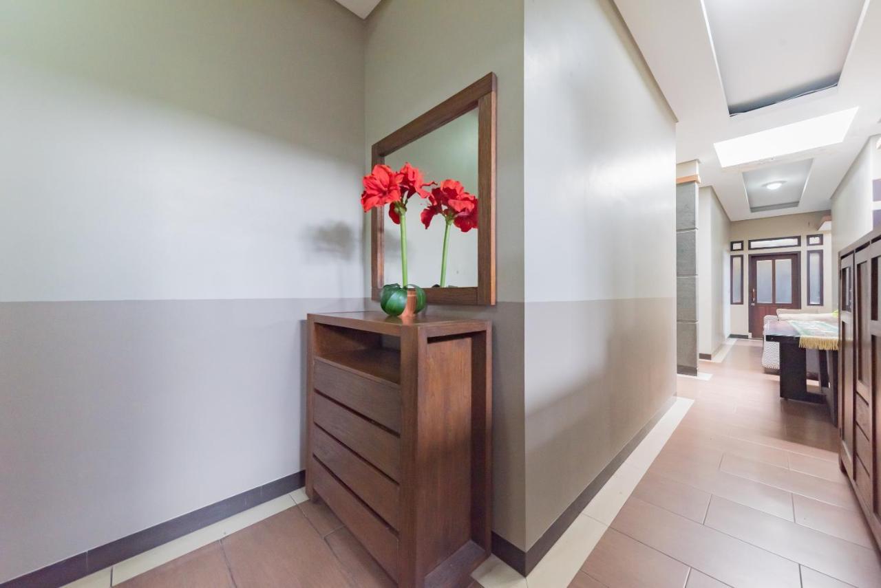 Hotel Reddoorz Syariah Near Politeknik Negeri Bandung Campus Cimahi Esterno foto