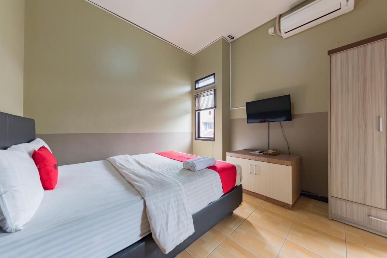 Hotel Reddoorz Syariah Near Politeknik Negeri Bandung Campus Cimahi Esterno foto