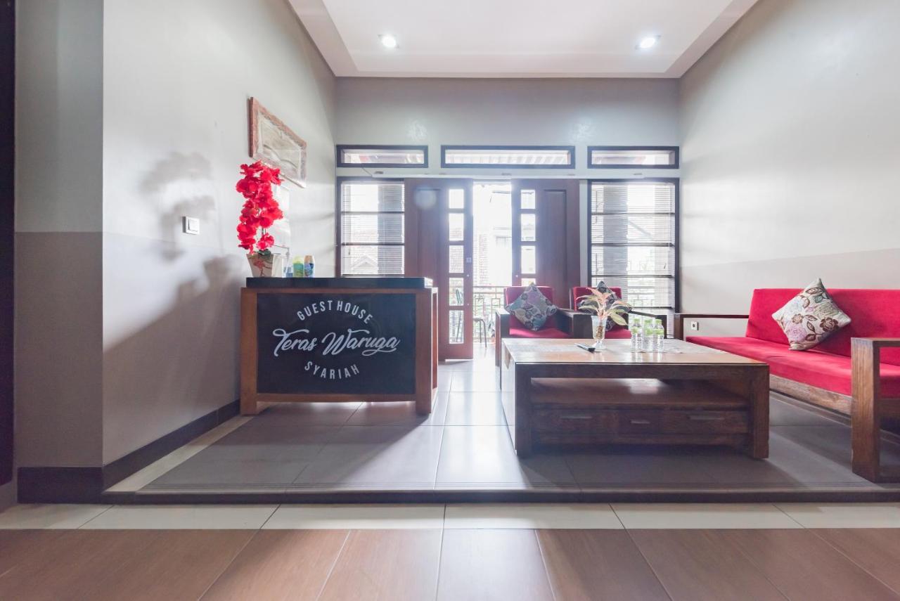 Hotel Reddoorz Syariah Near Politeknik Negeri Bandung Campus Cimahi Esterno foto